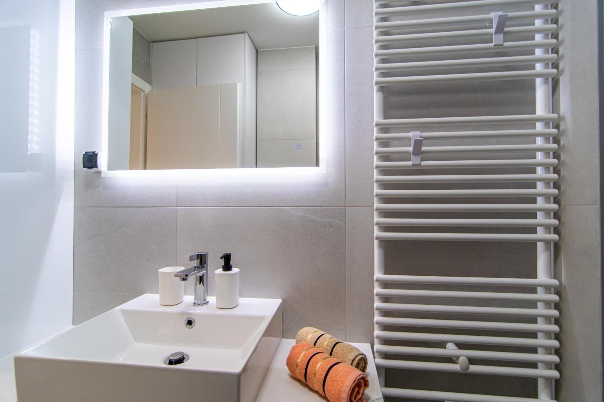 Appartamento Flexible Selfcheckins 63 - - Loggia - Brand New