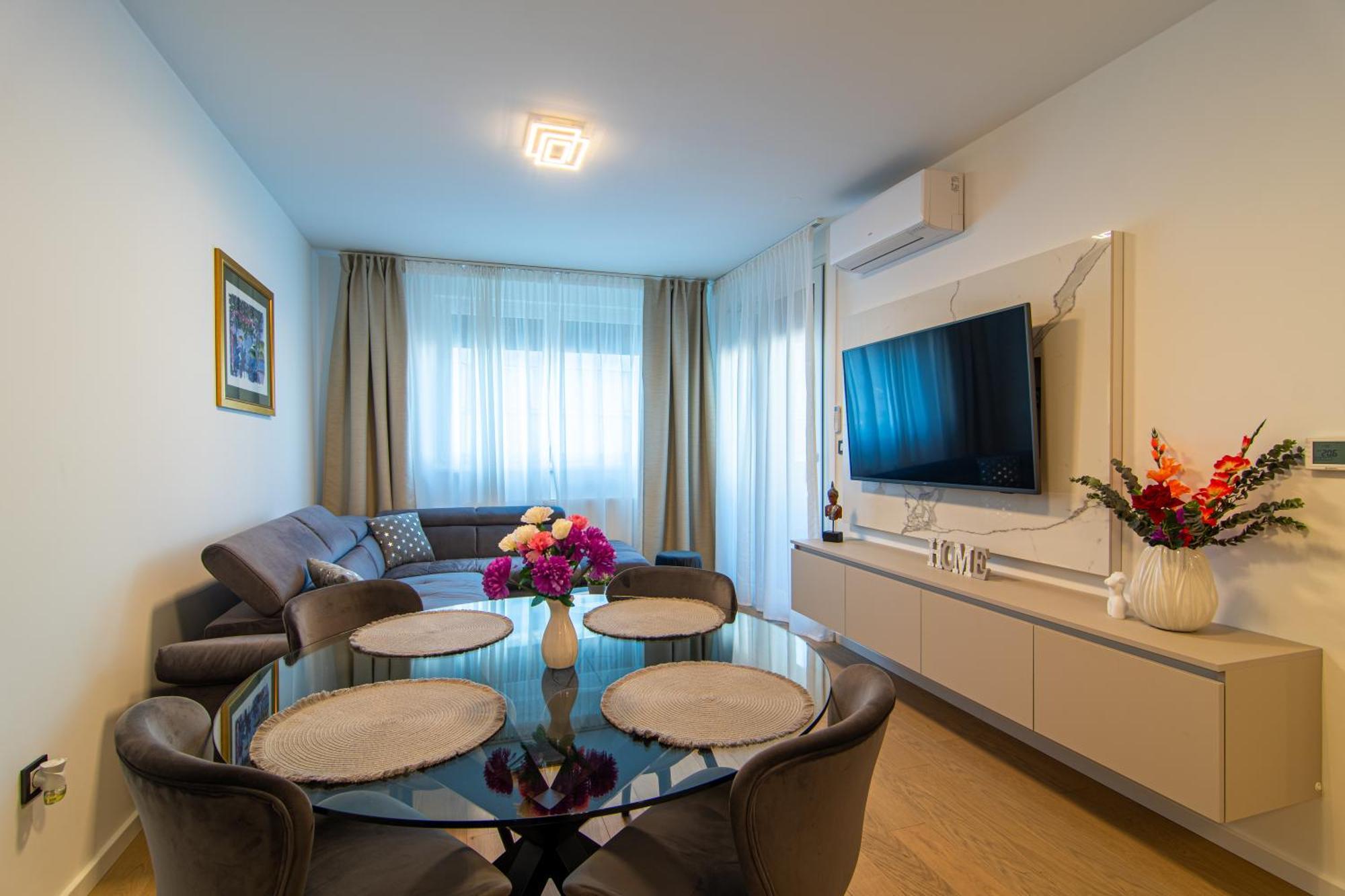 Flexible Selfcheckins 63 - - Loggia - Brand New Appartamento