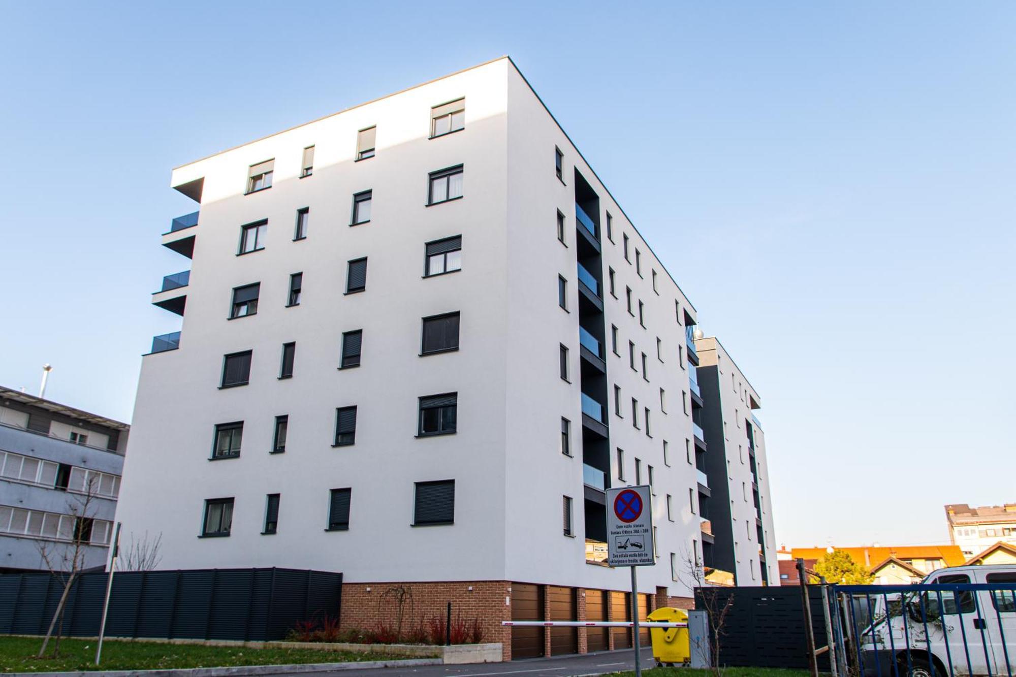 Apartment Flexible Selfcheckins 63 - - Loggia - Brand New Zagreb